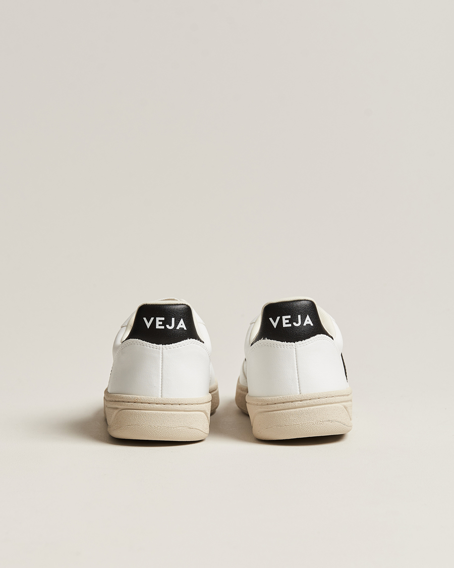 Mies | Veja V-10 Vegan Leather Sneaker White/Black | Veja | V-10 Vegan Leather Sneaker White/Black