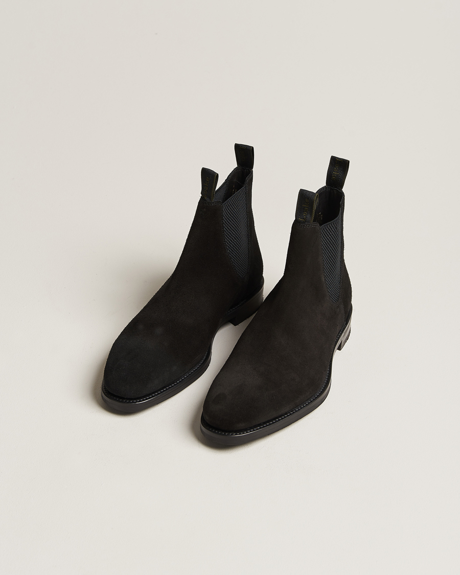 Mies |  | Loake 1880 | Emsworth Chelsea Boot Black Suede