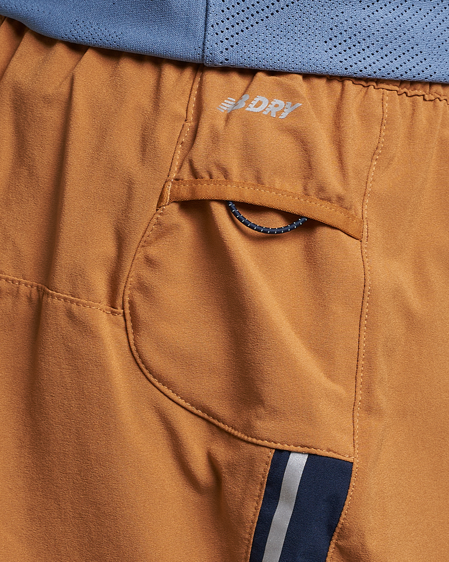 Mies | Shortsit | New Balance | Running Impact Run 5 Inch Shorts Tobacco