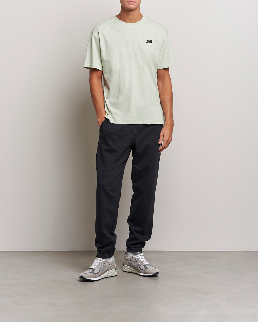 Mies | T-paidat | New Balance | Essentials T-Shirt Sage