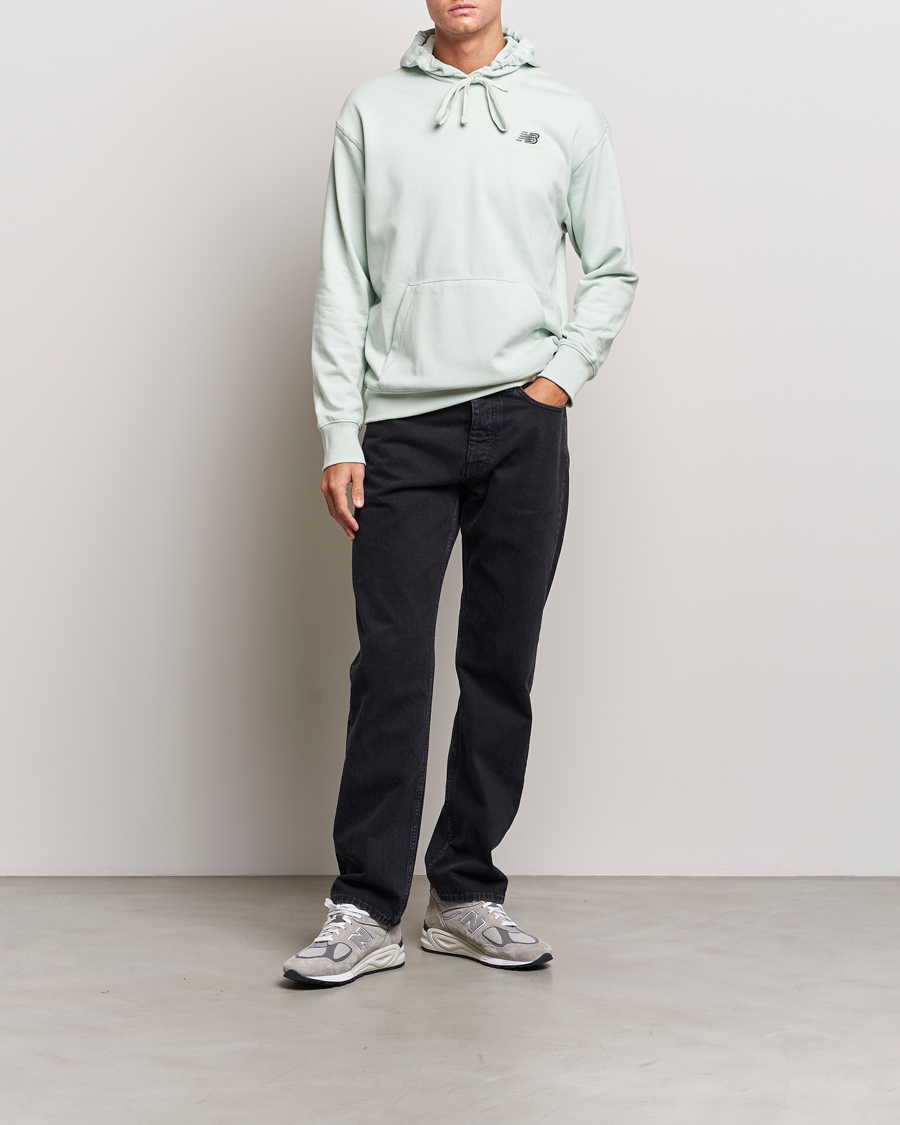 Mies | Puserot | New Balance | Essentials Hoodie Sage