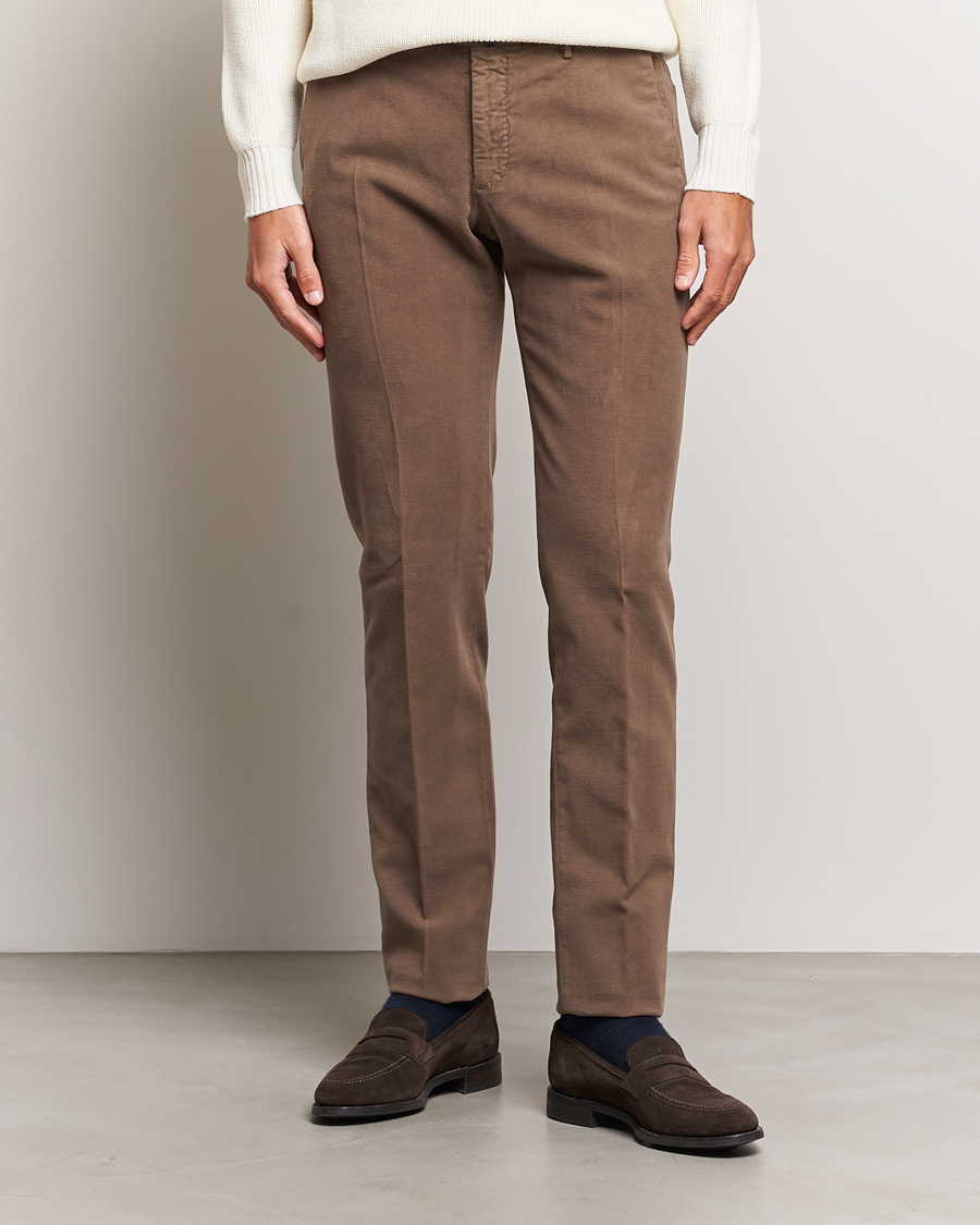 Mies |  | Incotex | Slim Fit Luxury Moleskine Trousers Taupe