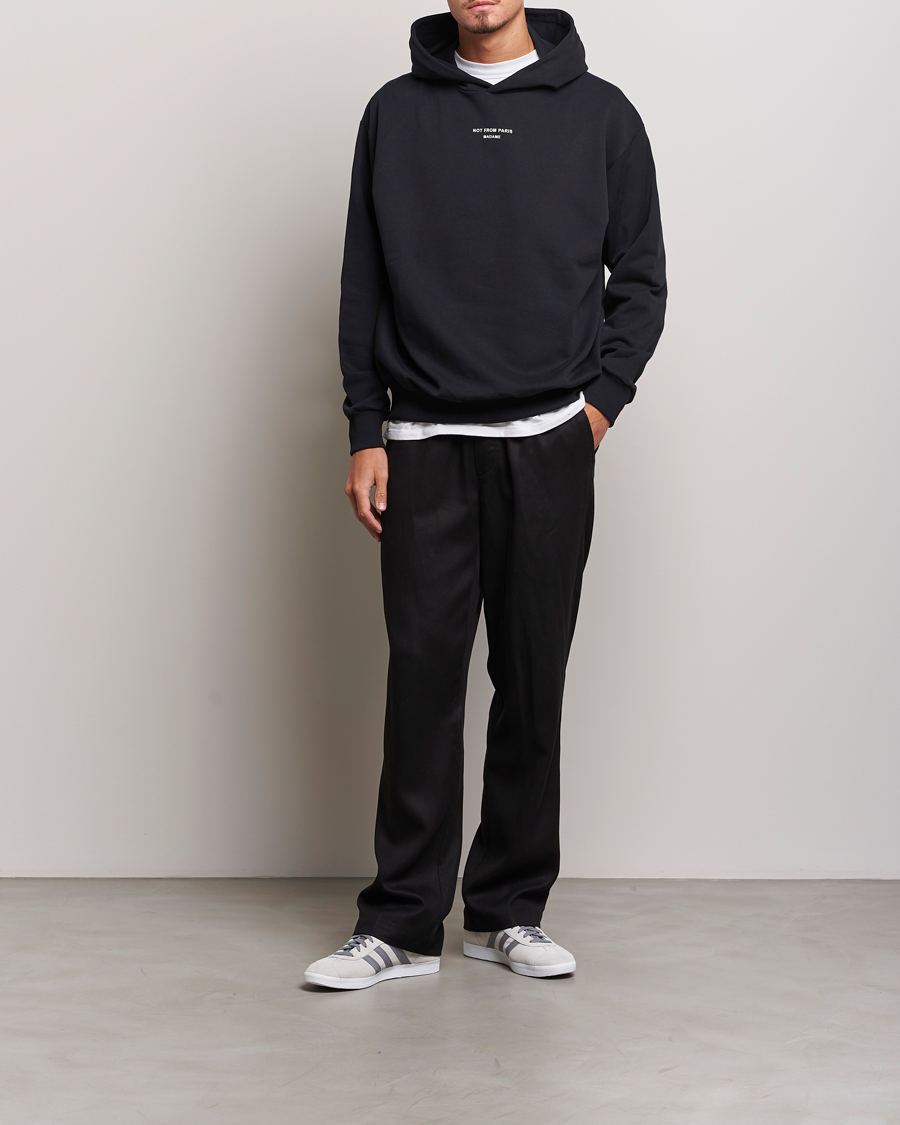 Mies | Puserot | Drôle de Monsieur | Classic NFPM Hoodie Black