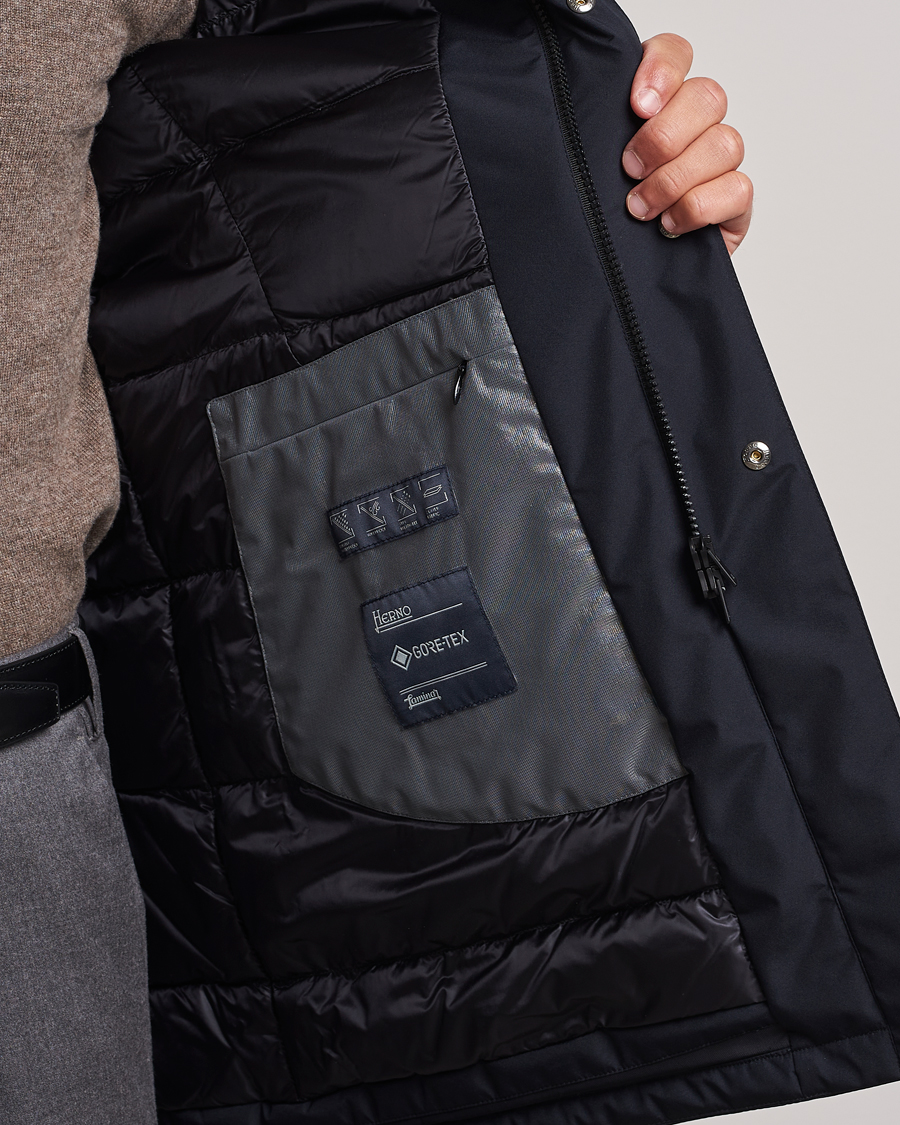 Mies | Takit | Herno | Laminar Goretex Down Coat Navy