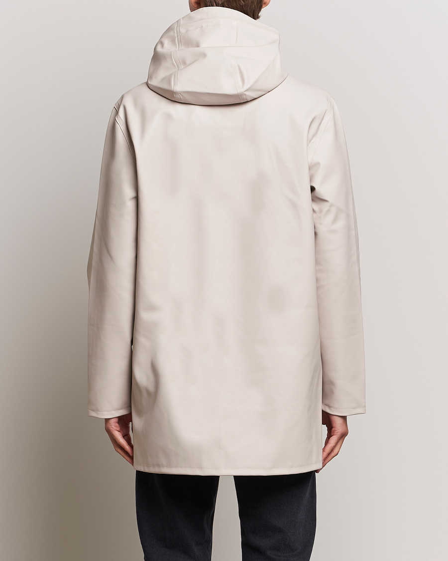 Mies | Takit | Stutterheim | Stockholm Raincoat Light Sand