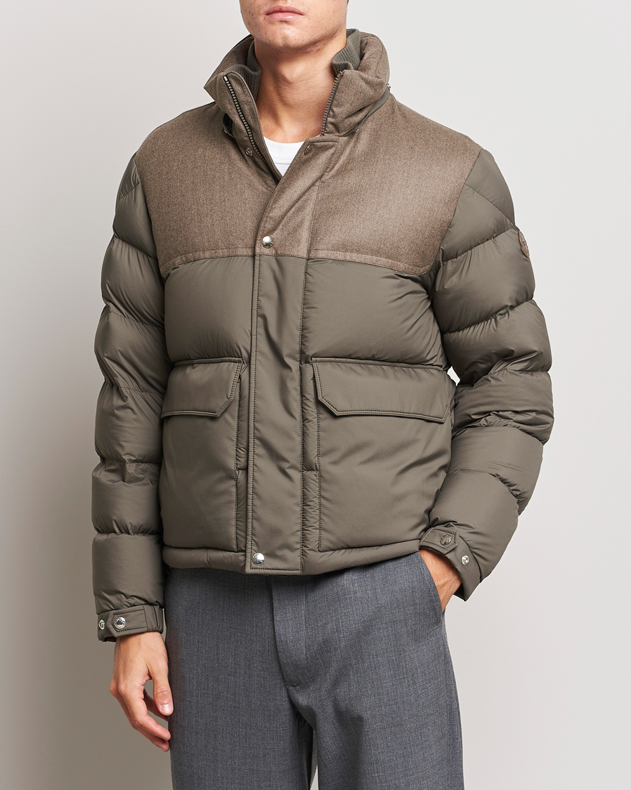 Mies | Takit | Moncler | Mussala Short Down Parka Taupe
