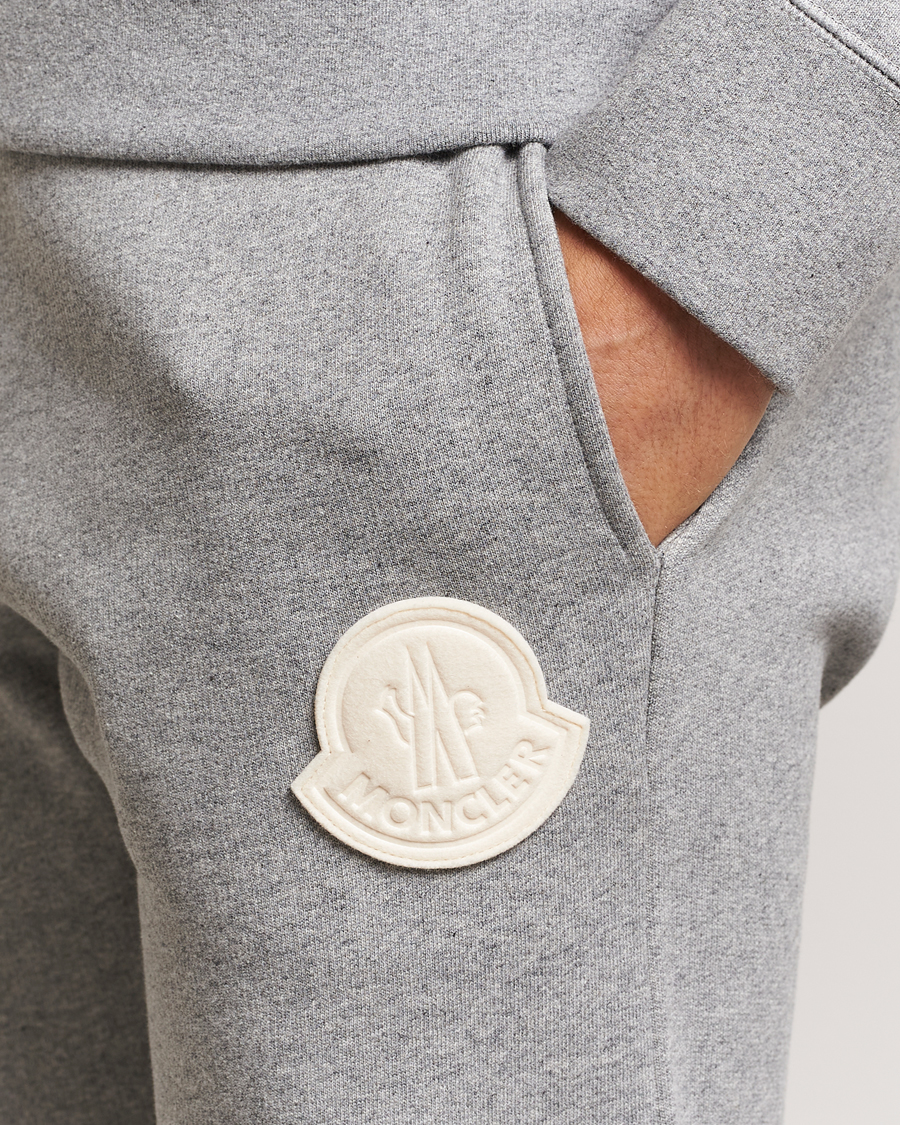 Mies | Housut | Moncler | Patch Logo Sweatpants Light Grey
