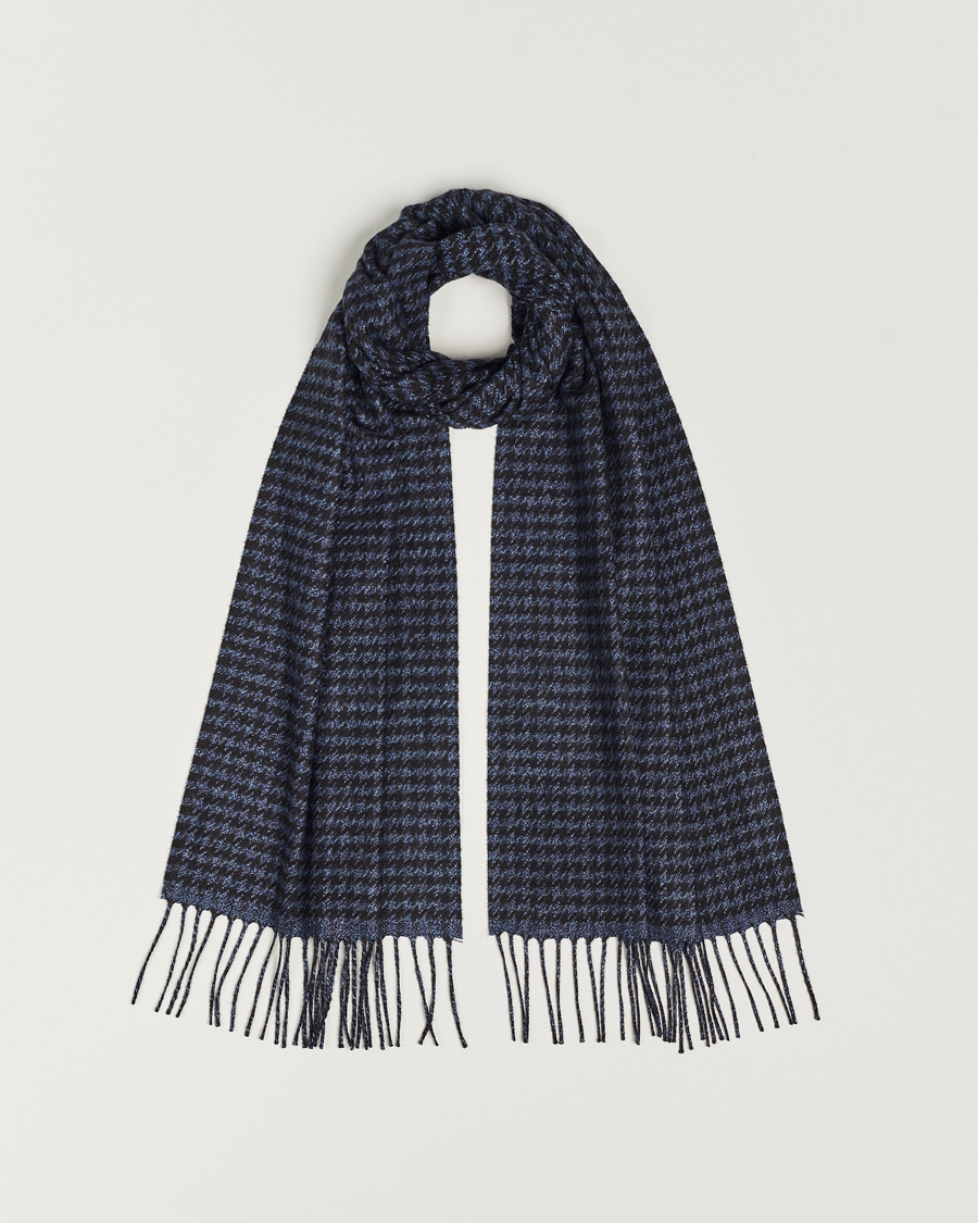 Mies | Piacenza Cashmere Cashmere/Silk Houndstooth Scarf Dark Blue | Piacenza Cashmere | Cashmere/Silk Houndstooth Scarf Dark Blue