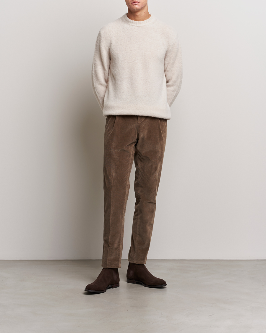 Mies | Puserot | Piacenza Cashmere | Brushed Wool Crew Neck  Beige