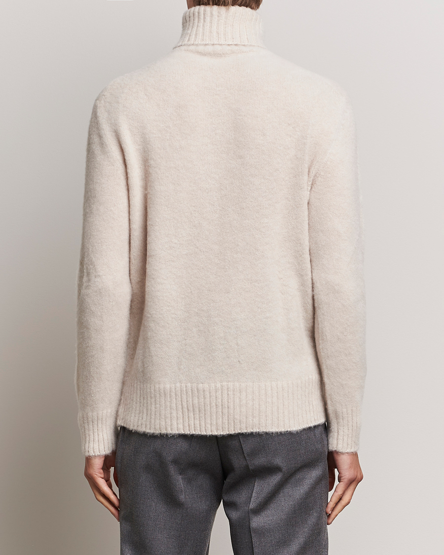 Mies | Puserot | Piacenza Cashmere | Brushed Wool Rollneck Beige