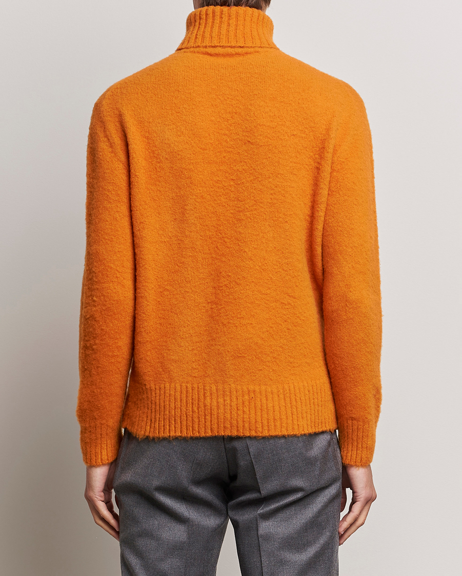 Mies | Puserot | Piacenza Cashmere | Brushed Wool Rollneck Orange
