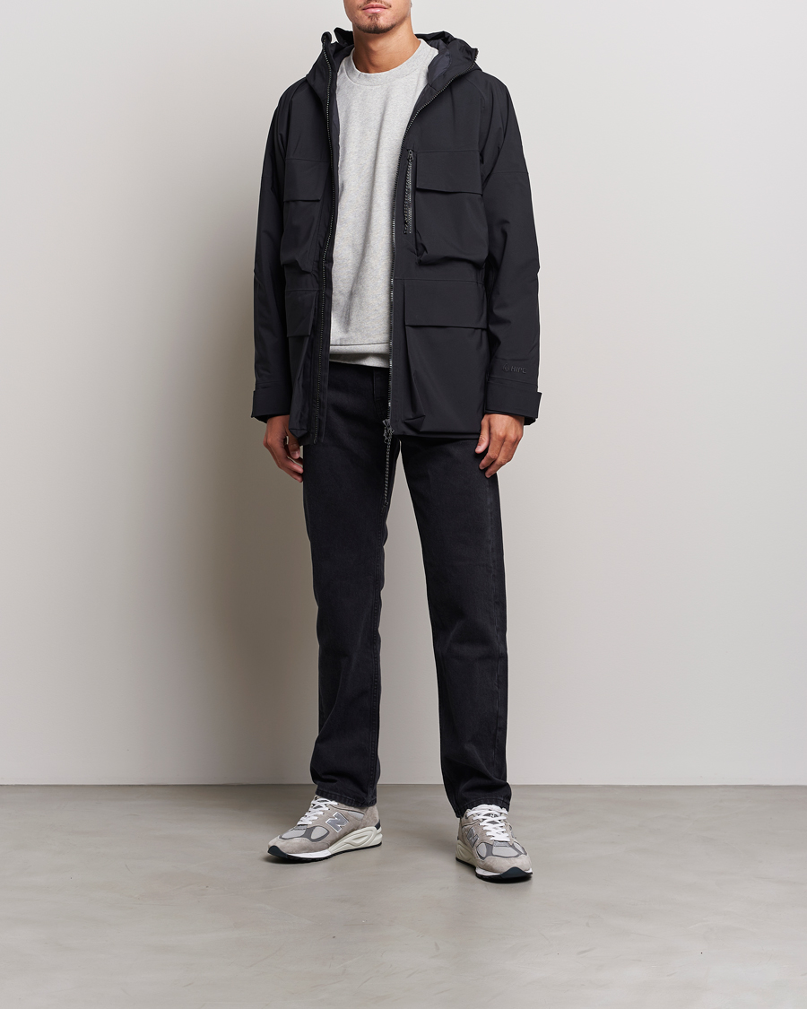 Mies | Takit | Peak Performance | 2L Padded Field Jacket Black