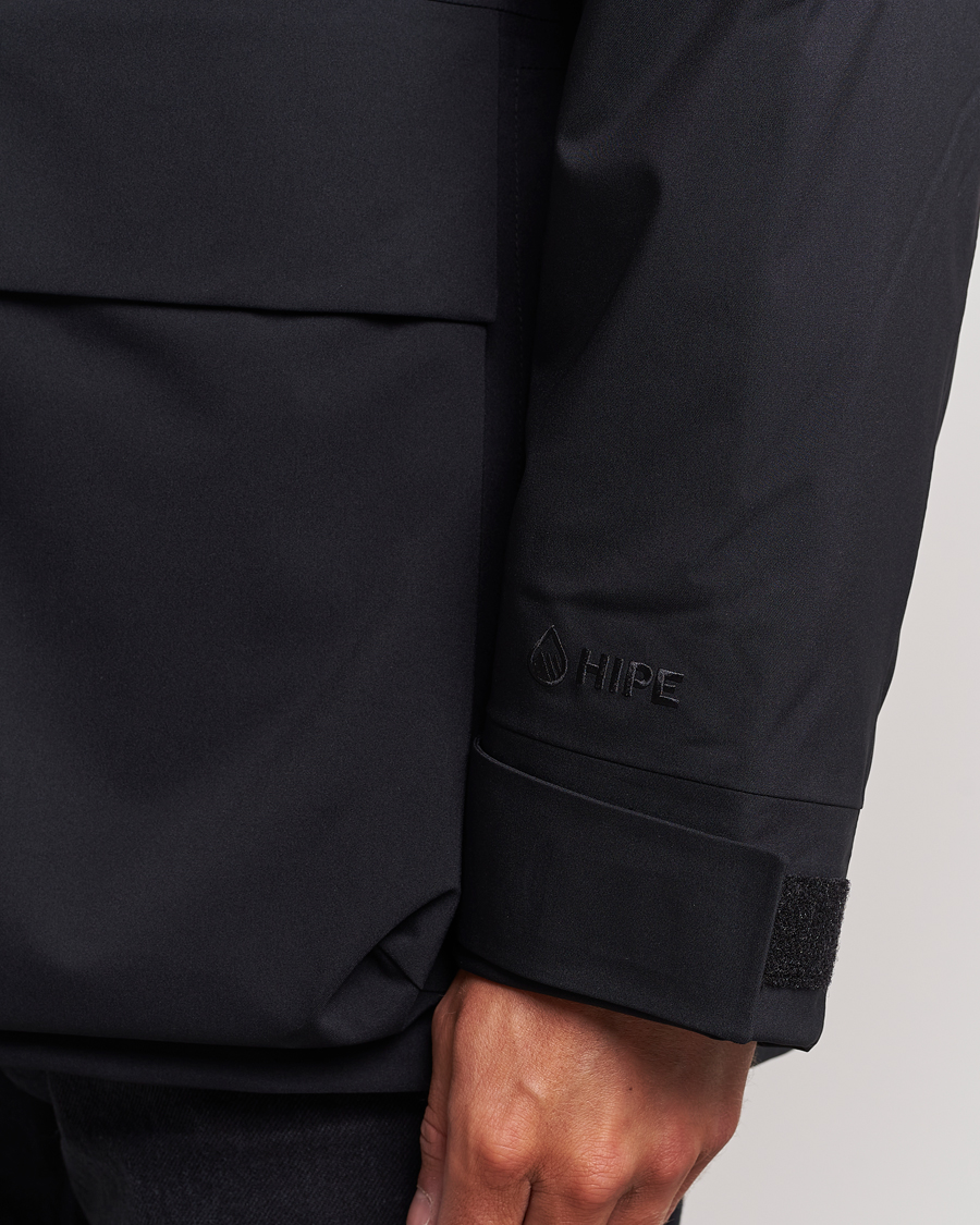 Mies | Takit | Peak Performance | 2L Padded Field Jacket Black
