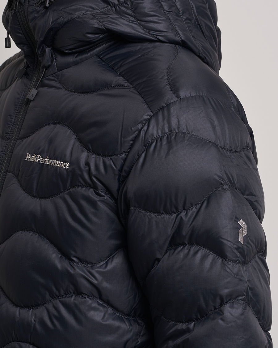 Mies | Takit | Peak Performance | Helium Down Hooded Jacket Black