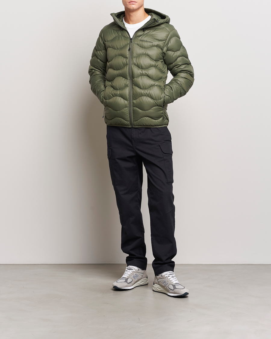 Mies | Takit | Peak Performance | Helium Down Hooded Jacket Pine Needle