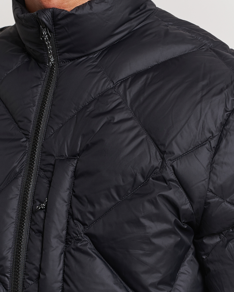 Mies | Takit | Peak Performance | Mount Down Liner Black