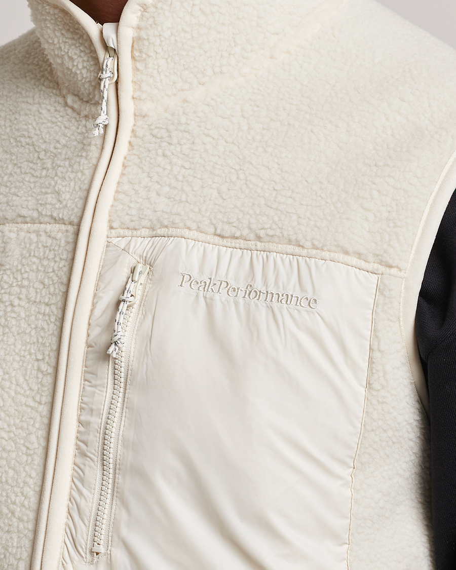 Mies | Peak Performance Pile Vest Vintage White | Peak Performance | Pile Vest Vintage White