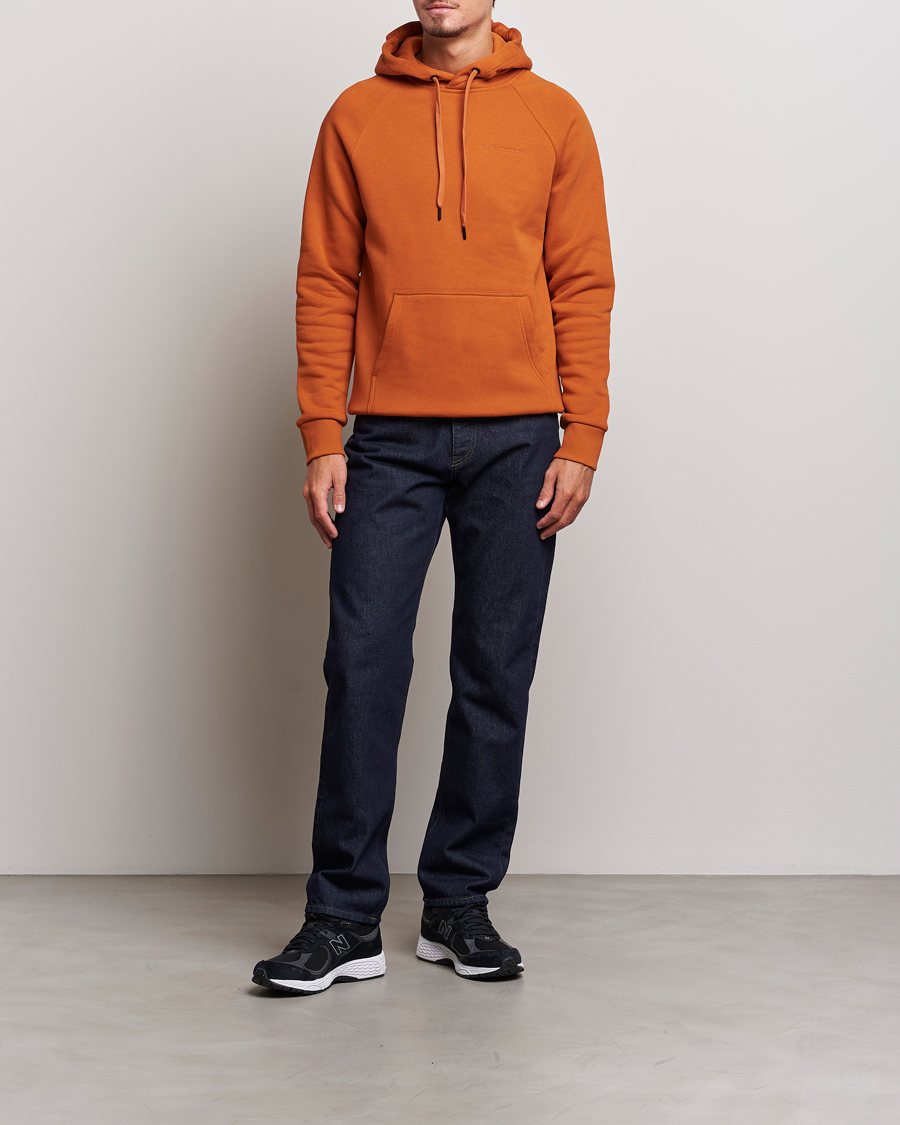 Mies | Puserot | Peak Performance | Original Logo Hoodie Gold Flame