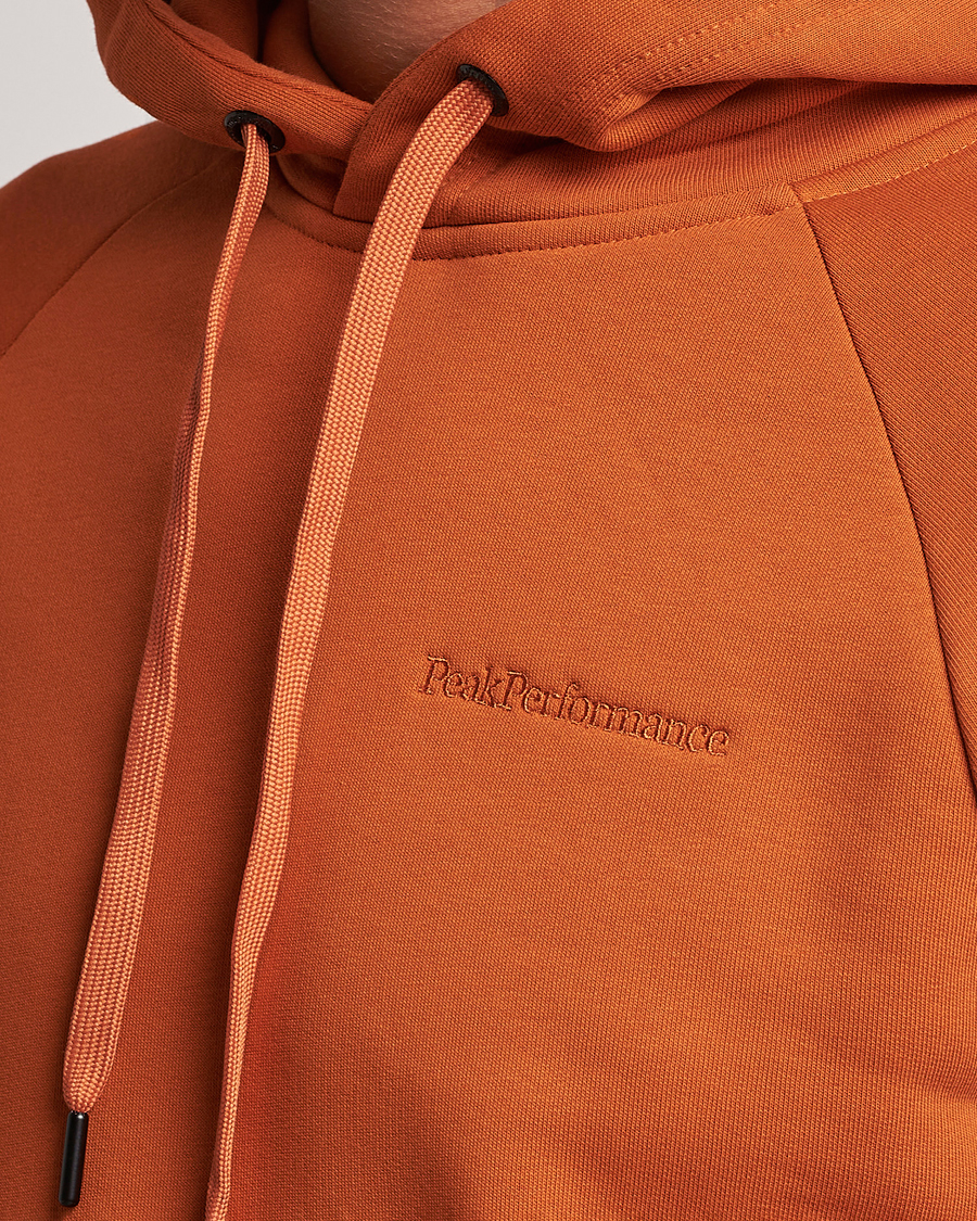 Mies | Puserot | Peak Performance | Original Logo Hoodie Gold Flame