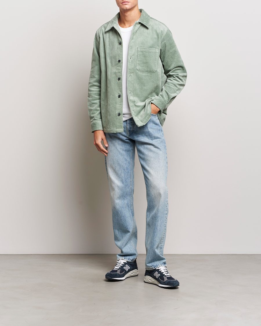 Mies | Kauluspaidat | Samsøe Samsøe | Samsøe & Samsøe Damon Corduroy Overshirt Iceberg Green