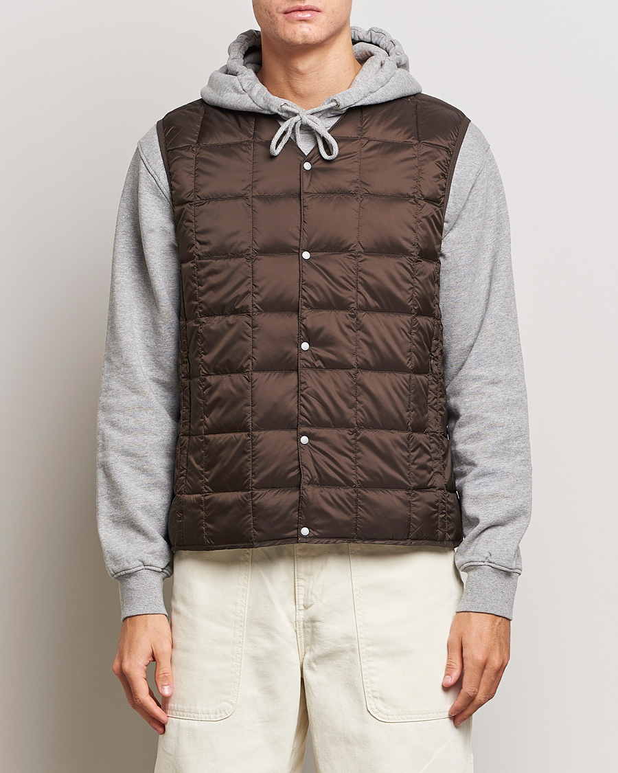 Mies | Takit | TAION | V-Neck Lightweight Down Vest Dark Choco