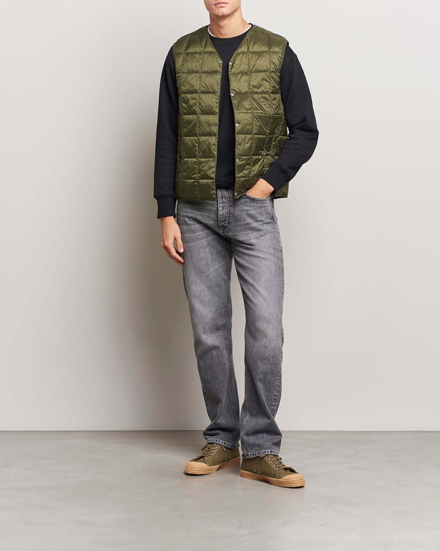 Mies | Takit | TAION | V-Neck Lightweight Down Vest Dark Olive