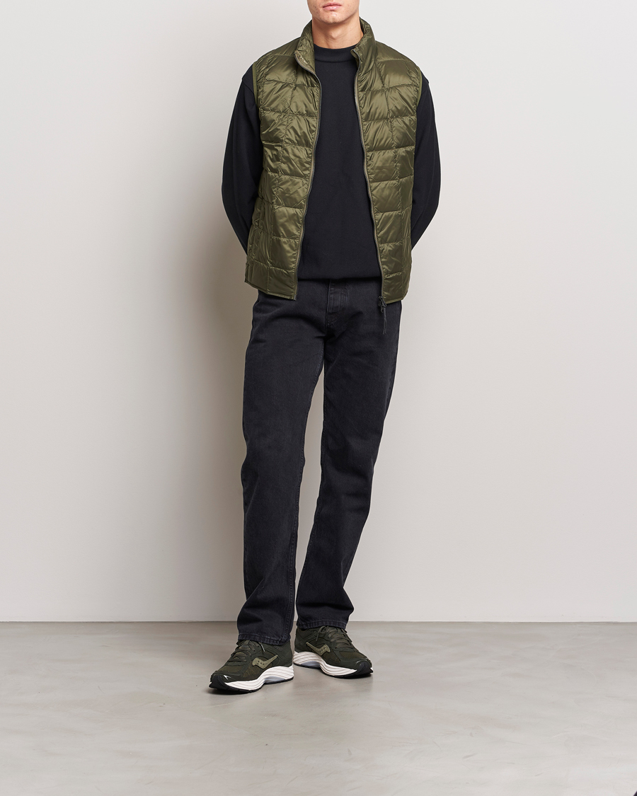 Mies | Takit | TAION | High Neck Full Zip Lightweight Down Vest Dark Olive