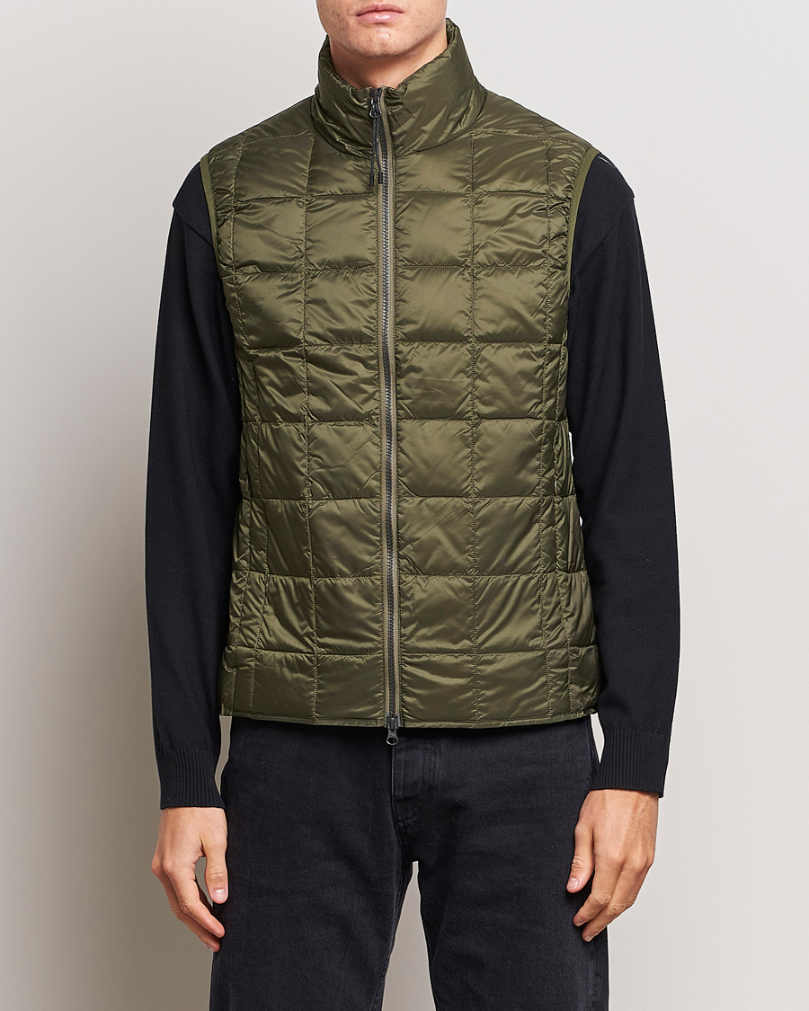 Mies | Takit | TAION | High Neck Full Zip Lightweight Down Vest Dark Olive