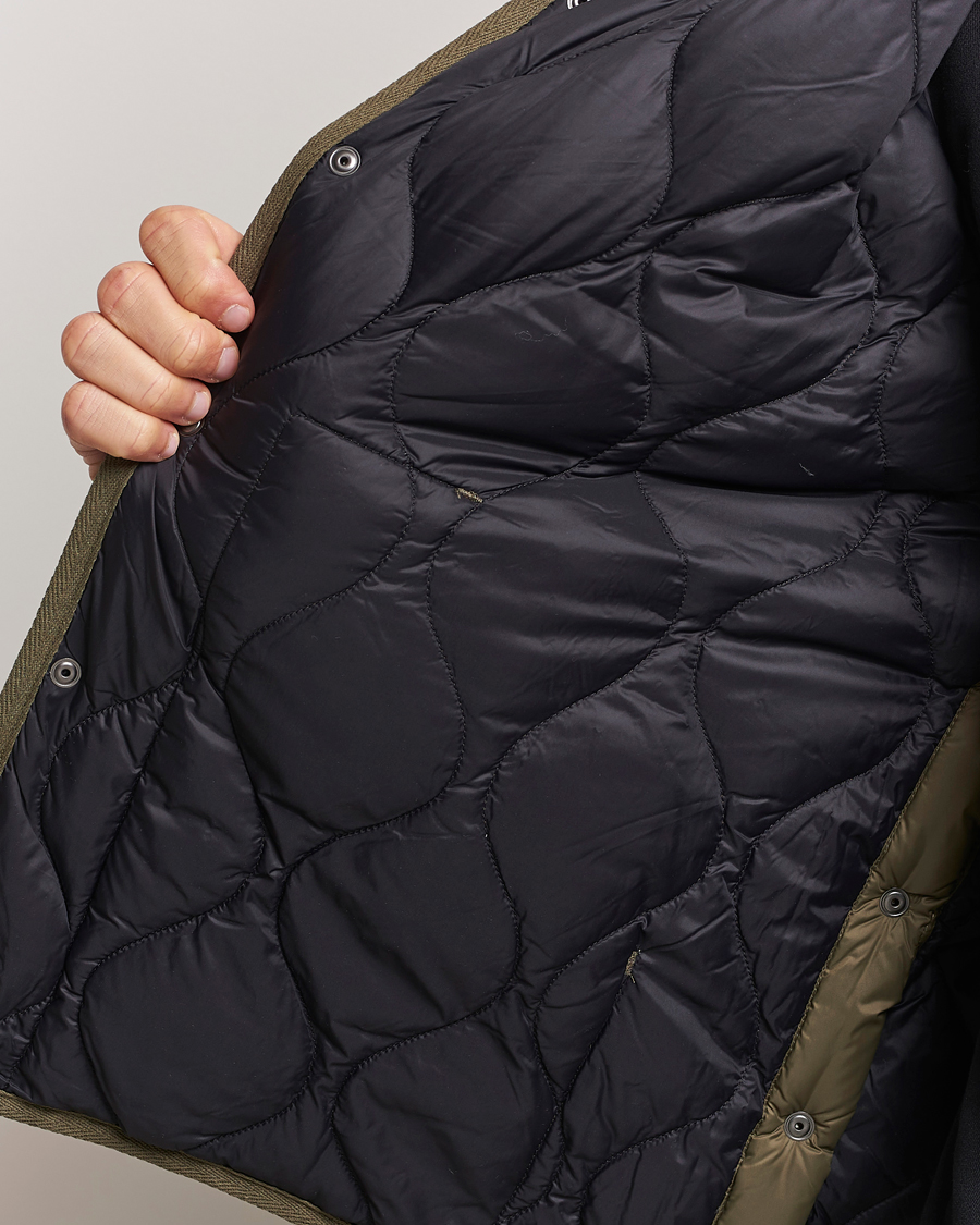 Mies | Takit | TAION | Military Crew Neck Down Jacket Dark Olive