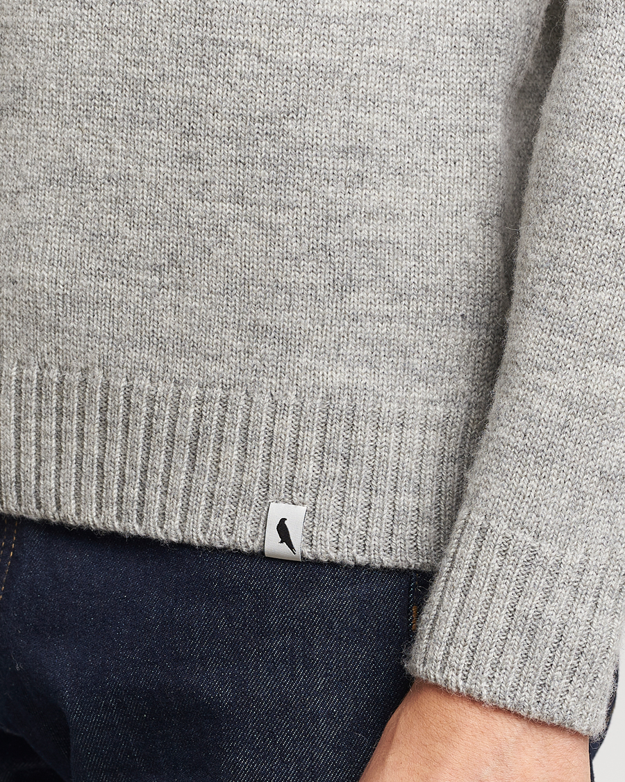 Mies | Puserot | Peregrine | Maker's Stitch Merino Polo Light Grey