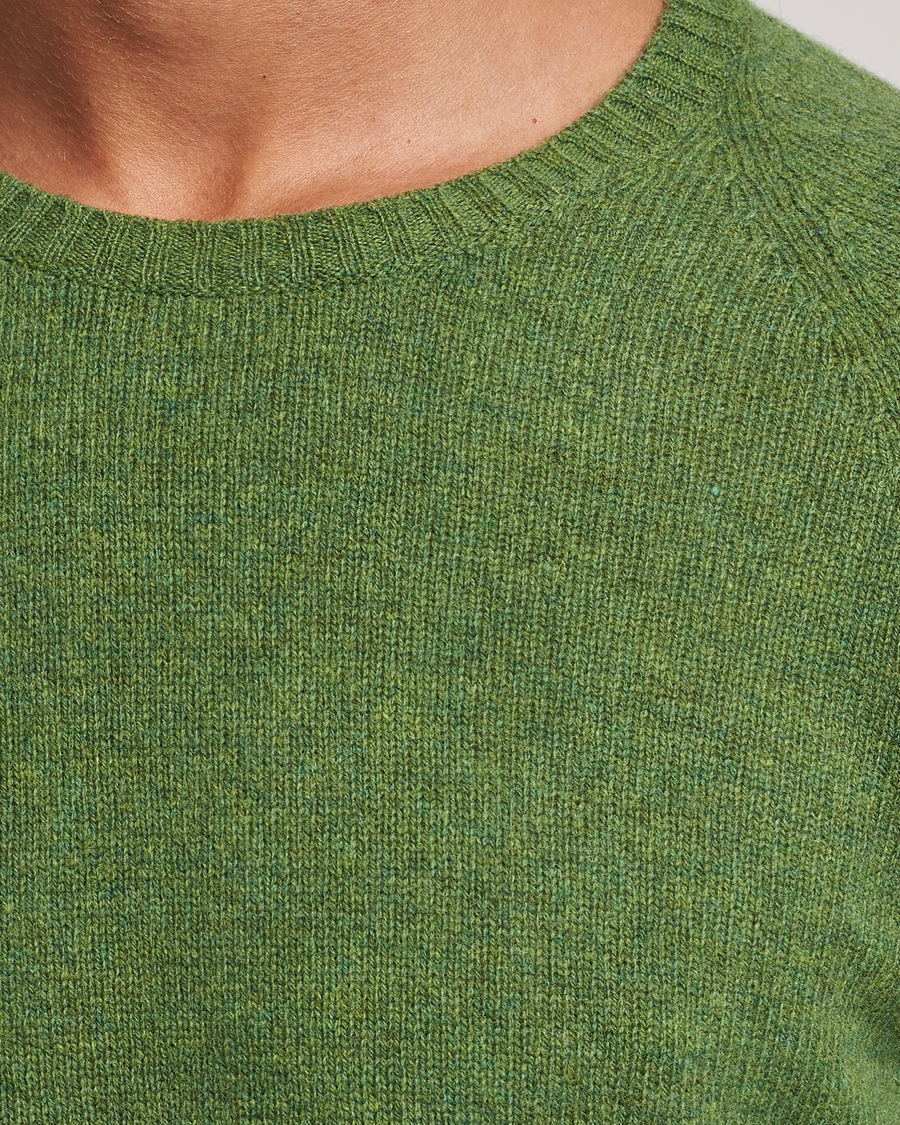 Mies | Puserot | Oscar Jacobson | Kendal Raglan Wool Crewneck Green