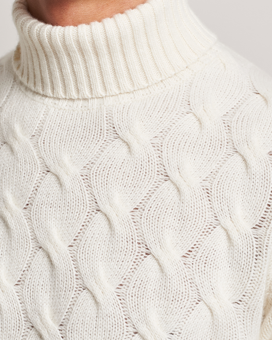 Mies | Puserot | Oscar Jacobson | Seth Heavy Knitted Wool/Cashmere Cable Rollneck White