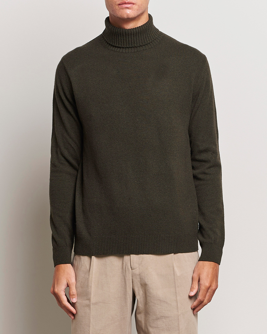 Mies | Puserot | Oscar Jacobson | Salim Wool/Cashmere Rollneck Green