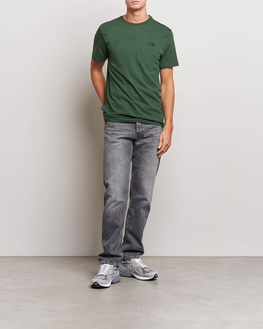 Mies | T-paidat | The North Face | Simple Dome Tee Pine Needle