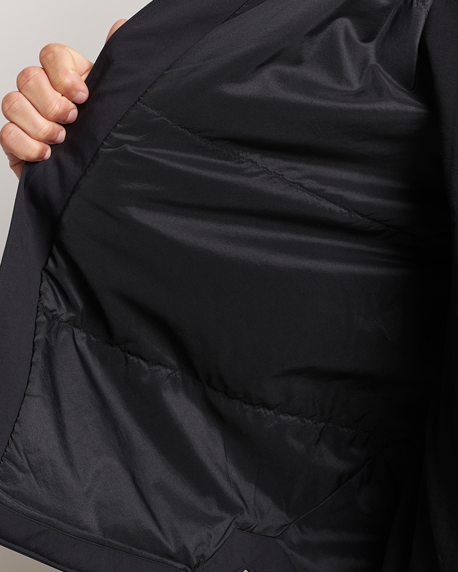 Mies | Takit | Arc'teryx Veilance | Mionn Insulated Shirt Jacket Black