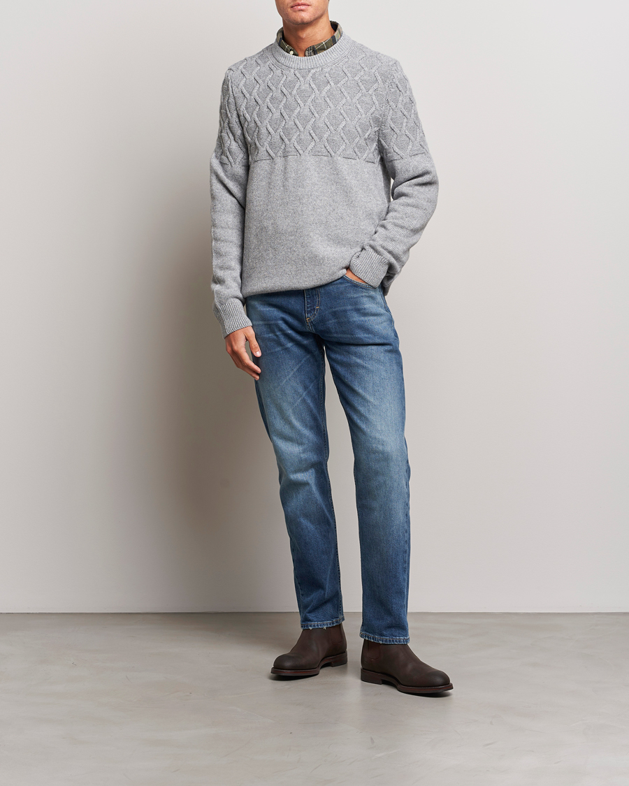 Mies | Puserot | Barbour International | Knitted Cable Crewneck Grey Marl