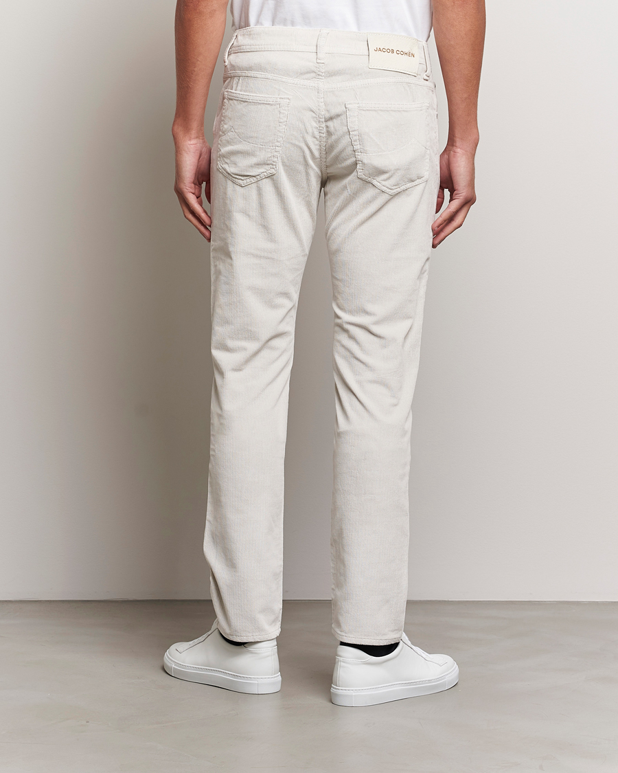 Mies | Housut | Jacob Cohën | Bard 5-Pocket Medium Corduroy Trousers Off White