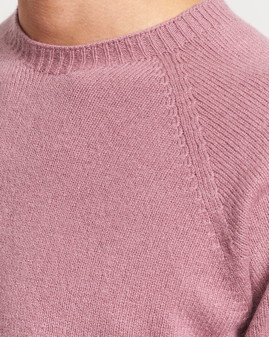 Mies | Puserot | Sunspel | Lambswool Crewneck Vintage Pink