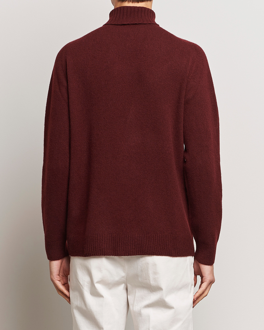 Mies | Puserot | Sunspel | Lambswool Rollneck Maroon