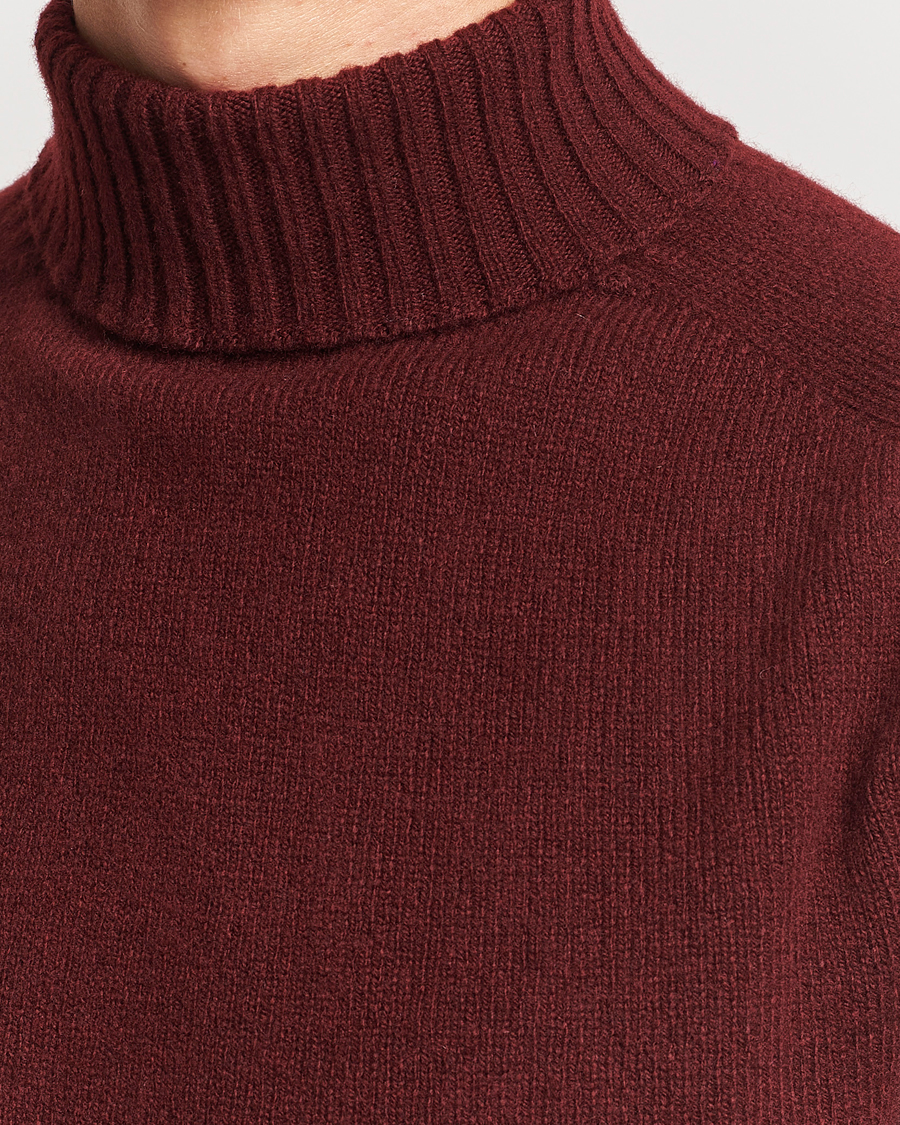 Mies | Puserot | Sunspel | Lambswool Rollneck Maroon