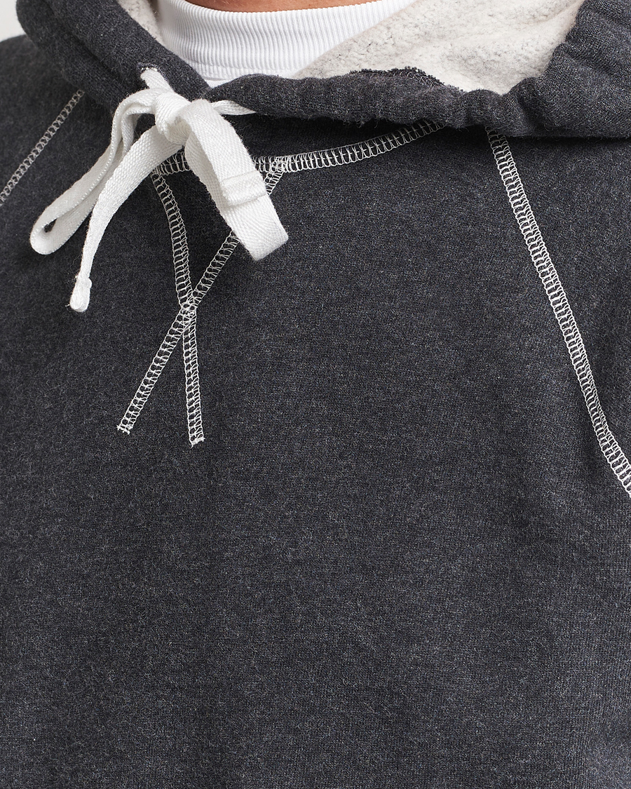 Mies | Puserot | Sunspel | Fleeceback Hoodie Charcoal Melange