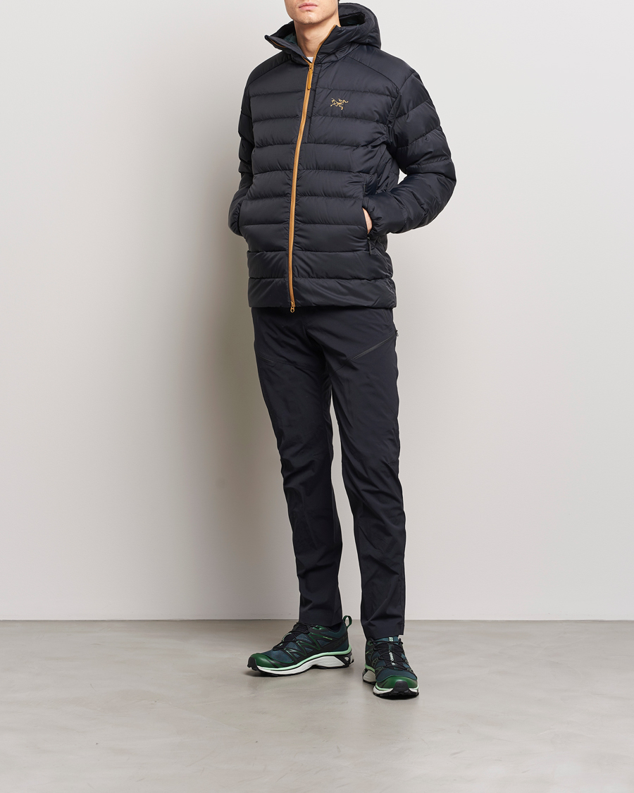 Mies | Takit | Arc'teryx | Thorium Down Hooded Jacket Dark Magic