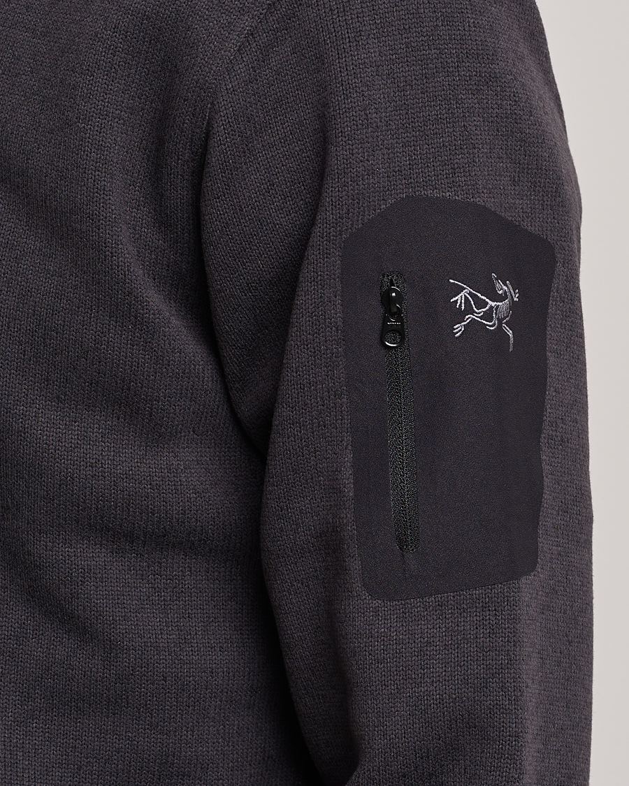 Mies | Puserot | Arc'teryx | Covert Half-Zip Black Heather
