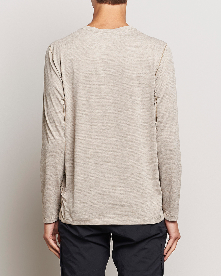 Mies | T-paidat | Arc'teryx | Cormac Long Sleeve T-Shirt Smoke Bluff Heather