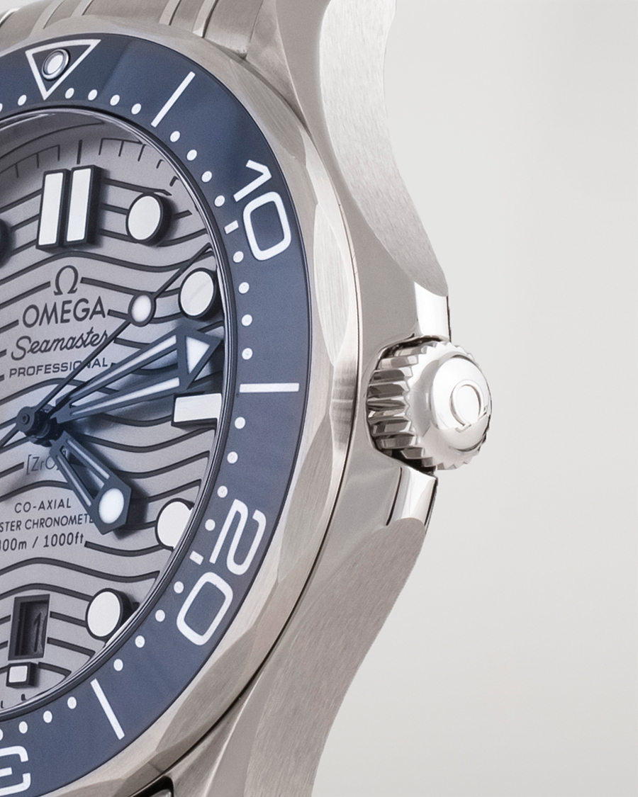 Mies | Omega Pre-Owned Seamaster Diver 300M 210.30.42.20.06.001 Steel Sil Steel Black | Omega Pre-Owned | Seamaster Diver 300M 210.30.42.20.06.001 Steel Sil Steel Black