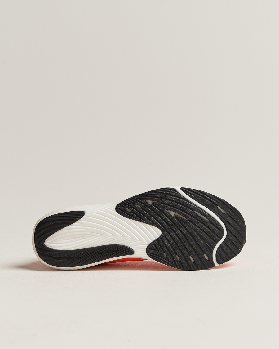 Mies | New Balance Running FuelCell Rebel v3 Neon Dragonfly | New Balance Running | FuelCell Rebel v3 Neon Dragonfly