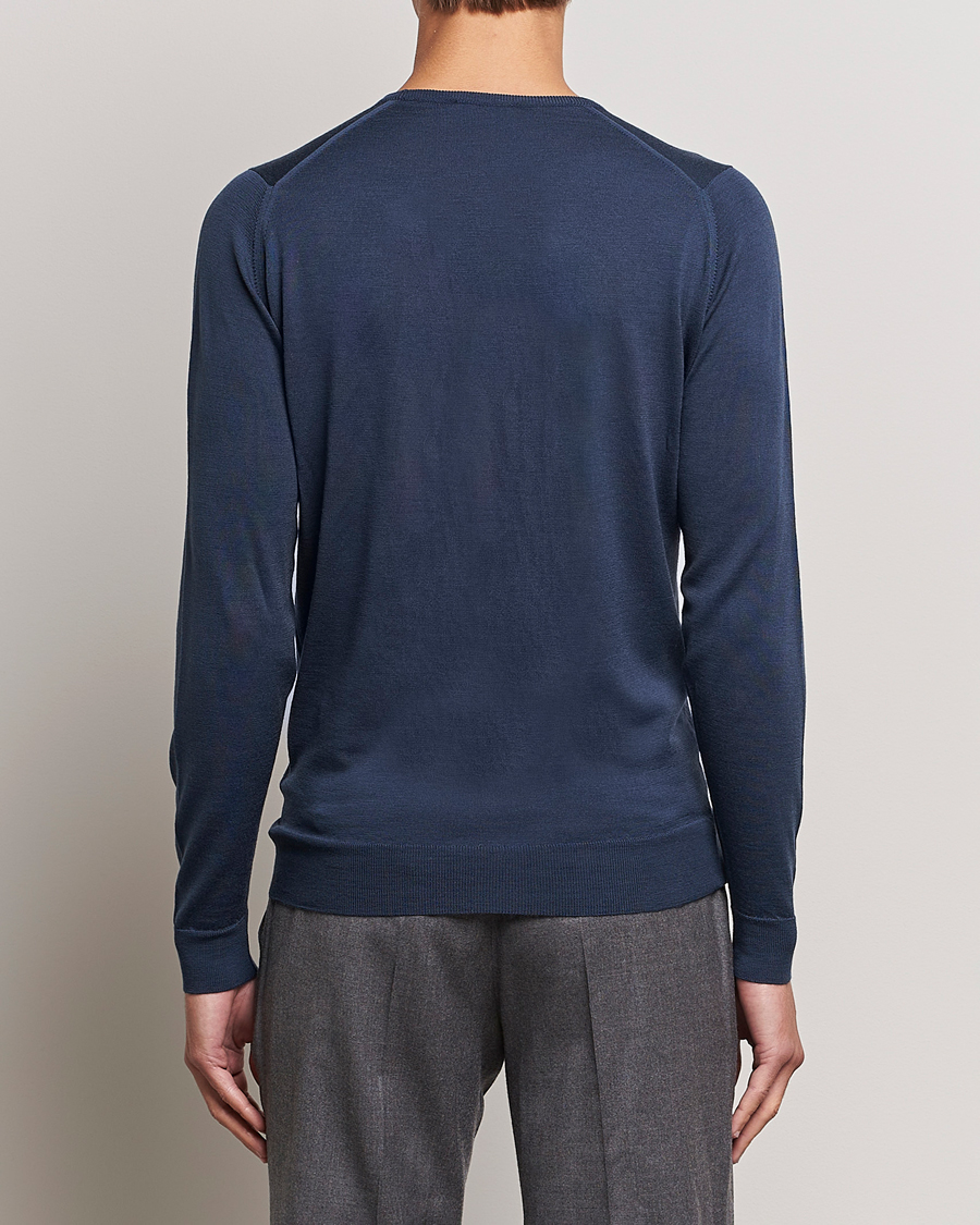 Mies | Puserot | John Smedley | Lundy Extra Fine Merino Crew Neck Smoke Blue