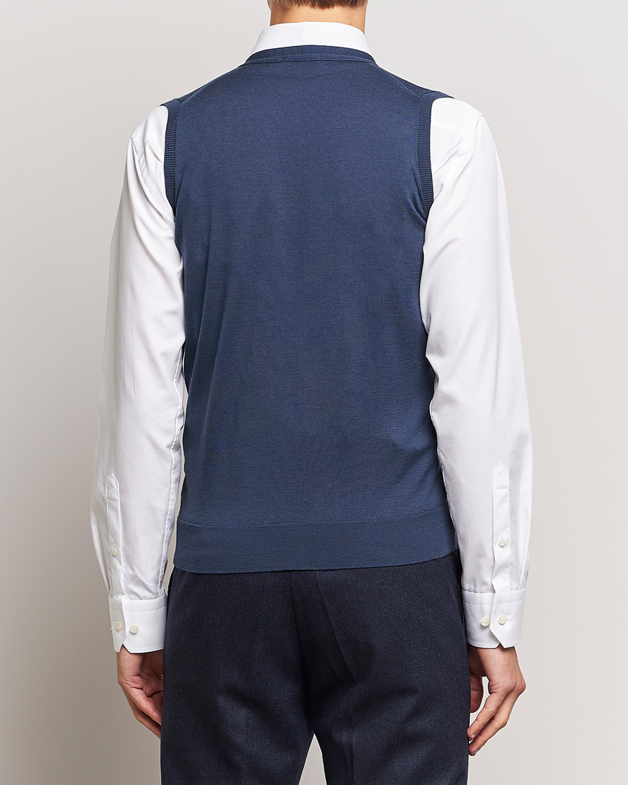 Mies | Puserot | John Smedley | Huntswood Slim Fit Waistcoat Smoke Blue