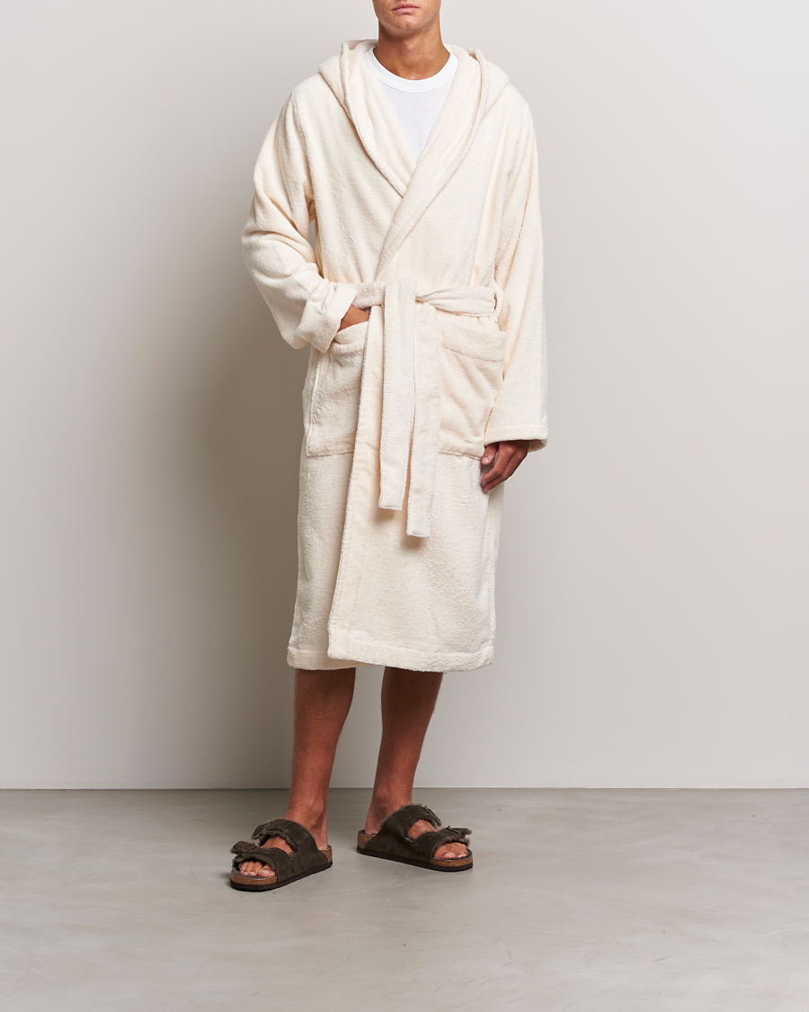 Mies | Yöpuvut ja kylpytakit | Tekla | Organic Terry Hooded Bathrobe Ivory