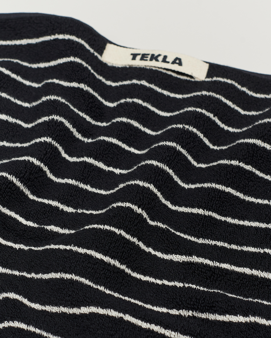 Mies | Tekstiilit | Tekla | Organic Terry Hand Towel Black Stripe